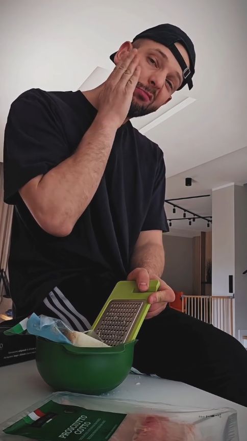 Maciej Pela