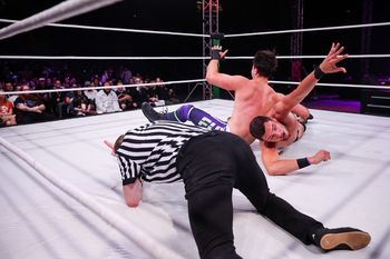 Pokaz mocy, show i emocje podczas gali wrestlingu w Tauron Arenie Kraków