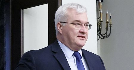 Rosjanie wykreśleni z listy sankcji. Andrij Sybiha oburzony