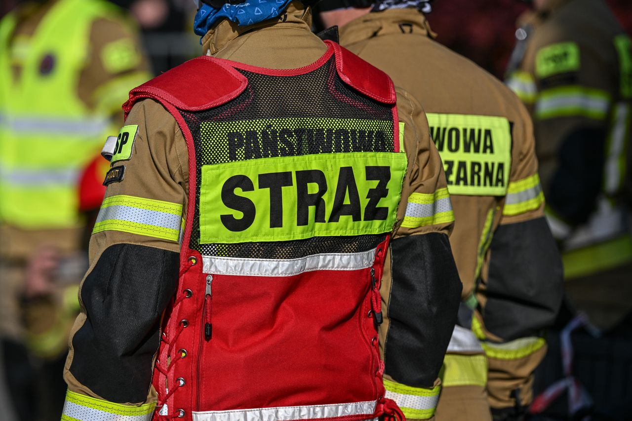 Płonął gazociąg na Dolnym Śląsku. W akcji kilkanaście jednostek straży