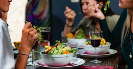 Gdzie na lunch w Lublinie? Tu zjesz zupę i drugie danie do 30 zł [10-14 MARCA 2025]