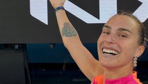 "Kultowe selfie". Spójrz, do kogo podeszła Sabalenka po meczu