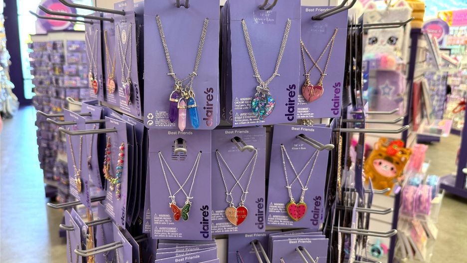 Claire's ma poważne problemy i szuka nowego właściciela