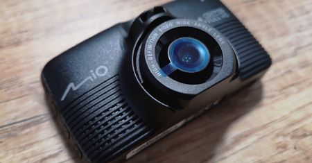 Test kamerki Mio MiVue 792 WiFi Pro: funkcjonalność i jakość nagrań z wyższej półki
