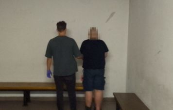 Fałszywa bomba w szkole na Wilanowie. 55-latek zatrzymany, trafił do aresztu