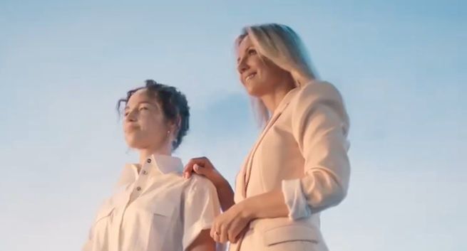 TVP z kampanią wizerunkową „Poznajmy się na nowo!". W spocie Kwiat Jabłoni