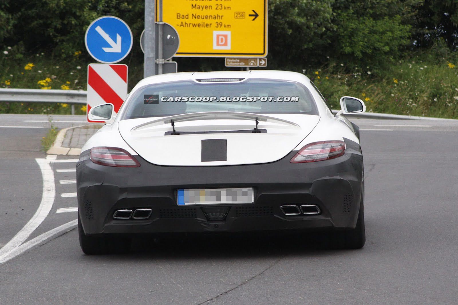 Mercedes SLS AMG Black Series - muł testowy/prototyp