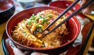 Katsudon – japoński schabowy. Kubki smakowe eksplodują