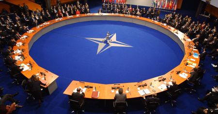 Sekretarz generalny NATO uznał cyberprzestrzeń za sferę działań wojennych