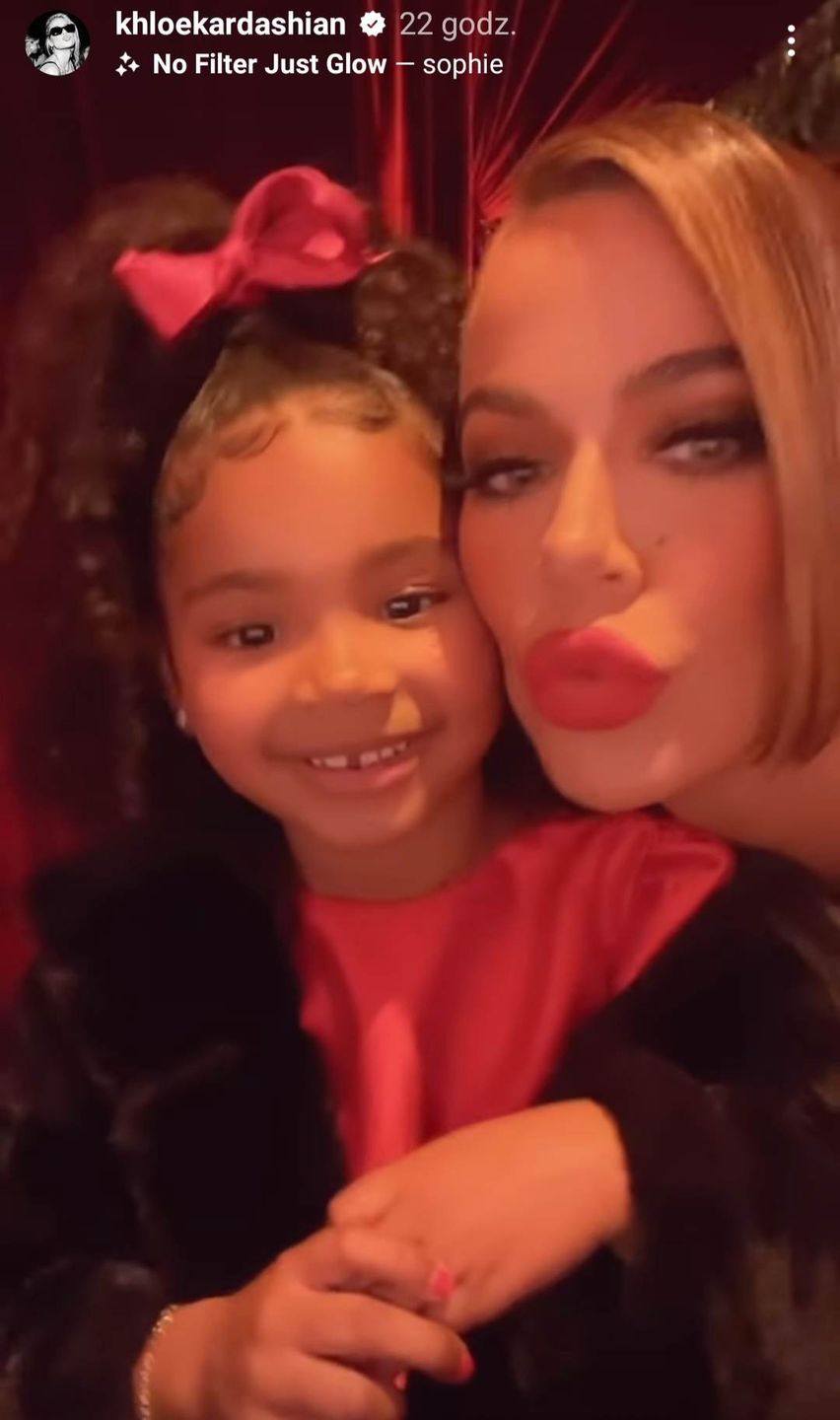 Przyjęcie świąteczne u Kardashianów - Boże Narodzenie 2022