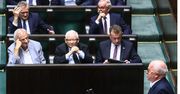 Polityka wróciła do parlamentu? "Kaczyński 'przekupywał' posłów"