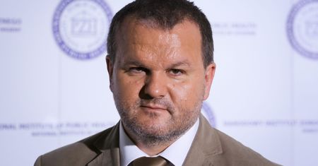 Koronawirus. Były szef GIS: Niezaszczepieni będą kreatorami jesiennej fali