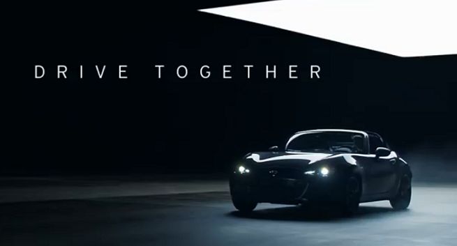 Jedność kierowcy z samochodem w kampanii Mazdy (wideo)