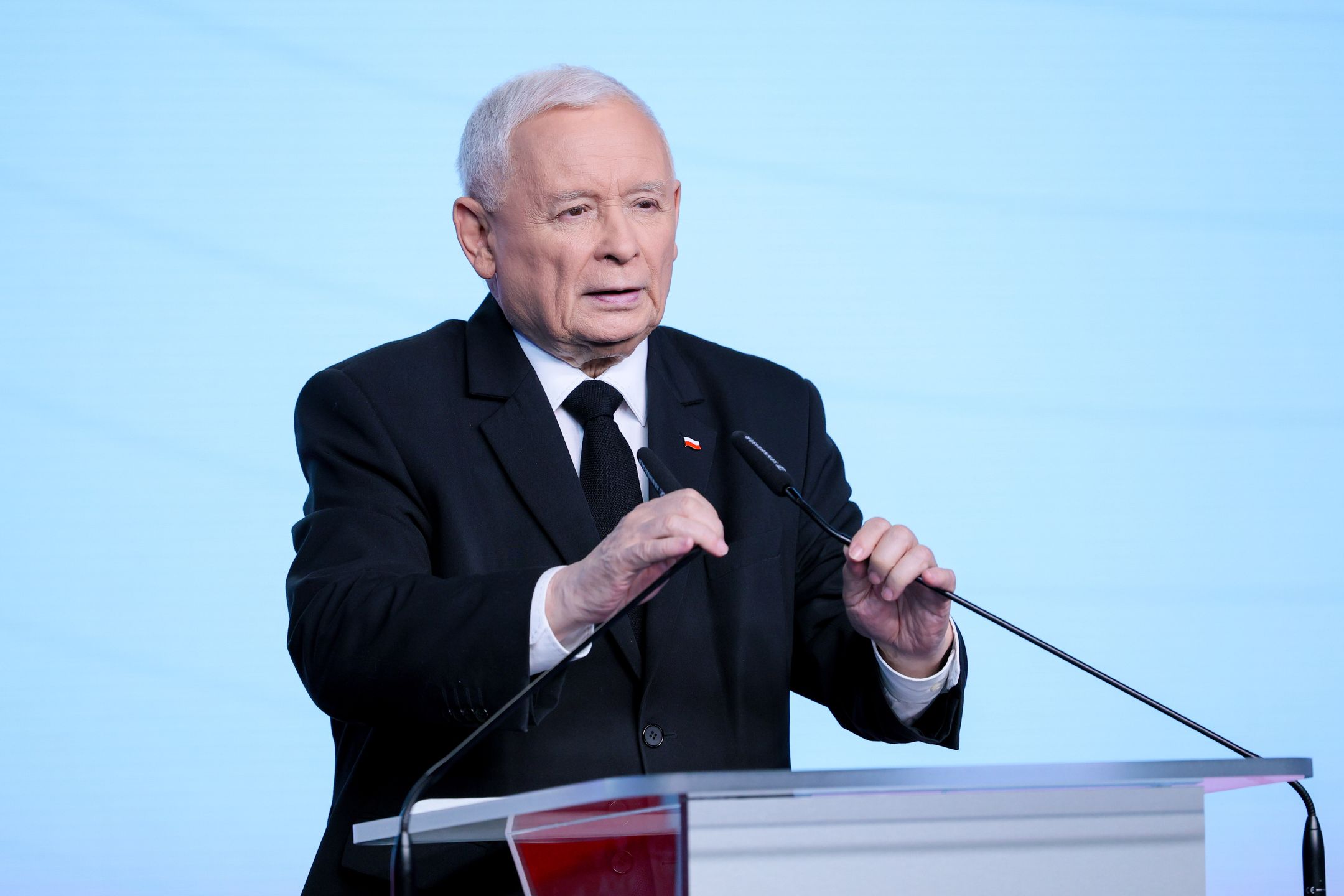 Warszawa, 02.06.2025. Prezes Prawa i Sprawiedliwości Jarosław Kaczyński na konferencji prasowej w siedzibie ugrupowania przy ul. Nowogrodzkiej w Warszawie, 2 bm. (aldg) PAP/Rafał Guz