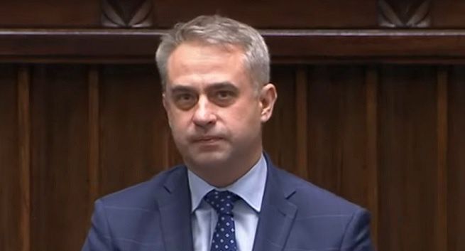 2 mln zł do wzięcia w przetargu reklamowym resortu cyfryzacji