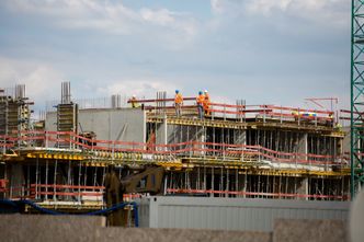 Mieszkania drożeją w całej Europie. Jest tak drogo, że stać na nie tylko fundusze