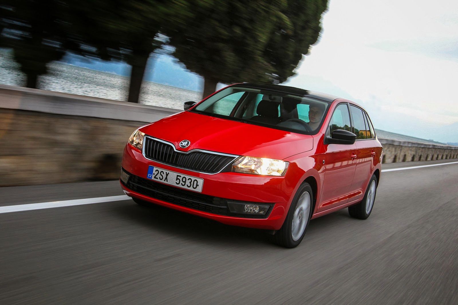 Škoda Rapid Spaceback - obszerna galeria od producenta 19