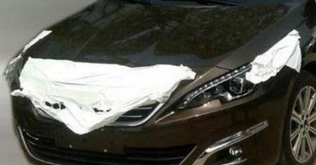 Peugeot 408 na szpiegowskich zdjęciach [aktualizacja]