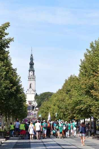 Olkusz: Dwa dni pielgrzymki za mieszkańcami. Trwa XXXIV Sosnowiecka Pielgrzymka Piesza na Jasną Górę