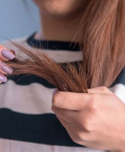 Polej końcówki i zostaw na 30 min. Będą odżywione jak nigdy