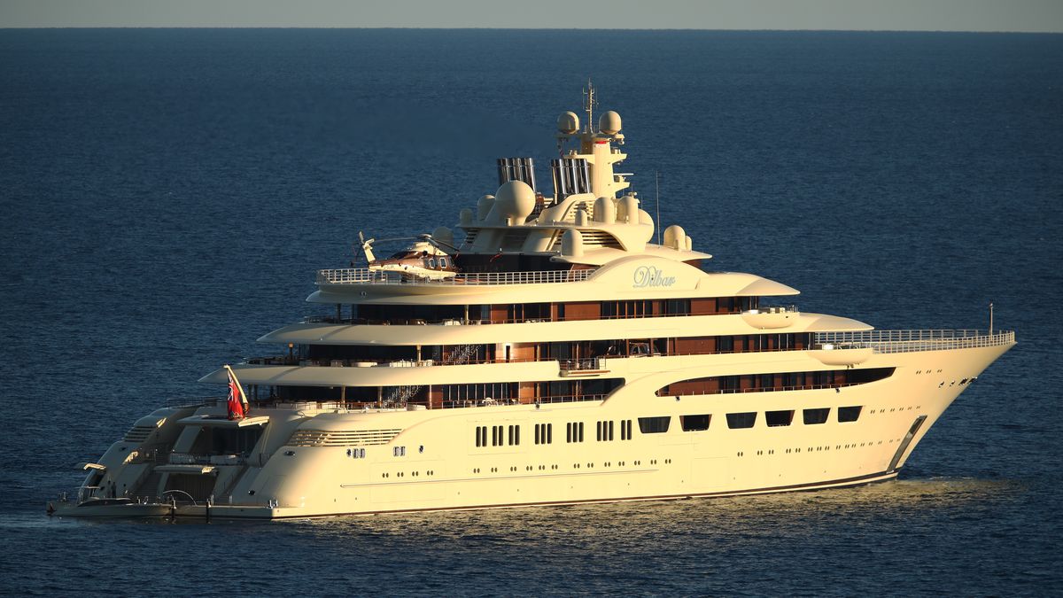 Superjacht Dilbar należący do oligarchy Usmanova