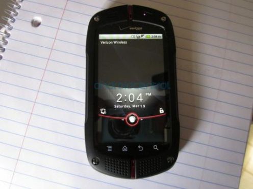 Casio C771 G'zOne - pancerny smartfon z Androidem 2.2