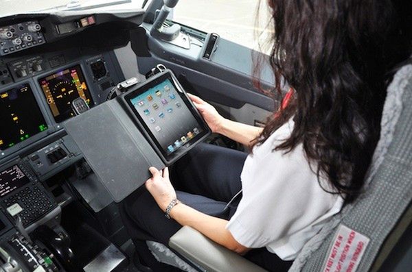 iPad 2 zastąpi mapy lotnicze w samolotach!