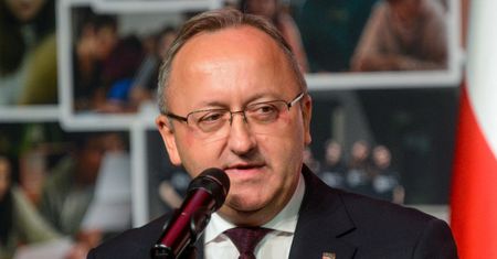 Może zastąpić Nawrockiego w IPN. Stawia na sztuczną inteligencję