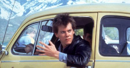 Kevin Bacon obchodzi 64. urodziny. Wiesz, w jakich filmach zagrał?