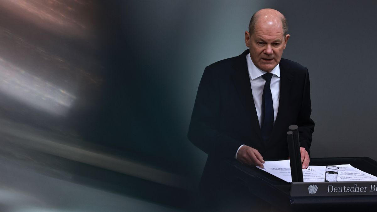 German Chancellor Olaf Scholz delivers a Government statement on the upcoming European Council during a session of the German parliament 'Bundestag' in Berlin, Germany, 20 March 2024. EPA/HANNIBAL HANSCHKE Dostawca: PAP/EPA.
