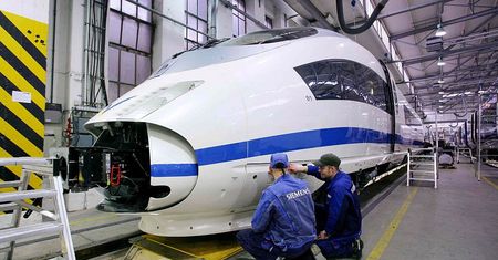 Szybkie pociągi dla PKP Intercity. Newag i Siemens podpisały porozumienie