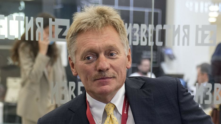 Temporary
Kremlin spokesman Dmitry Peskov prepares for an interview with Russian TV channel "Izvestia" on the side of the Eastern Economic Forum in Vladivostok, Russia, Thursday, Sept. 2, 2021. (AP Photo/Alexander Zemlianichenko, Pool)
Pool AP