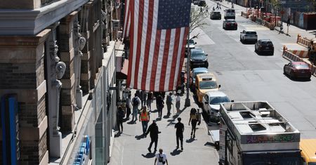 Wolą śmierć od biedy na starość. Szokujące wyniki badań z USA