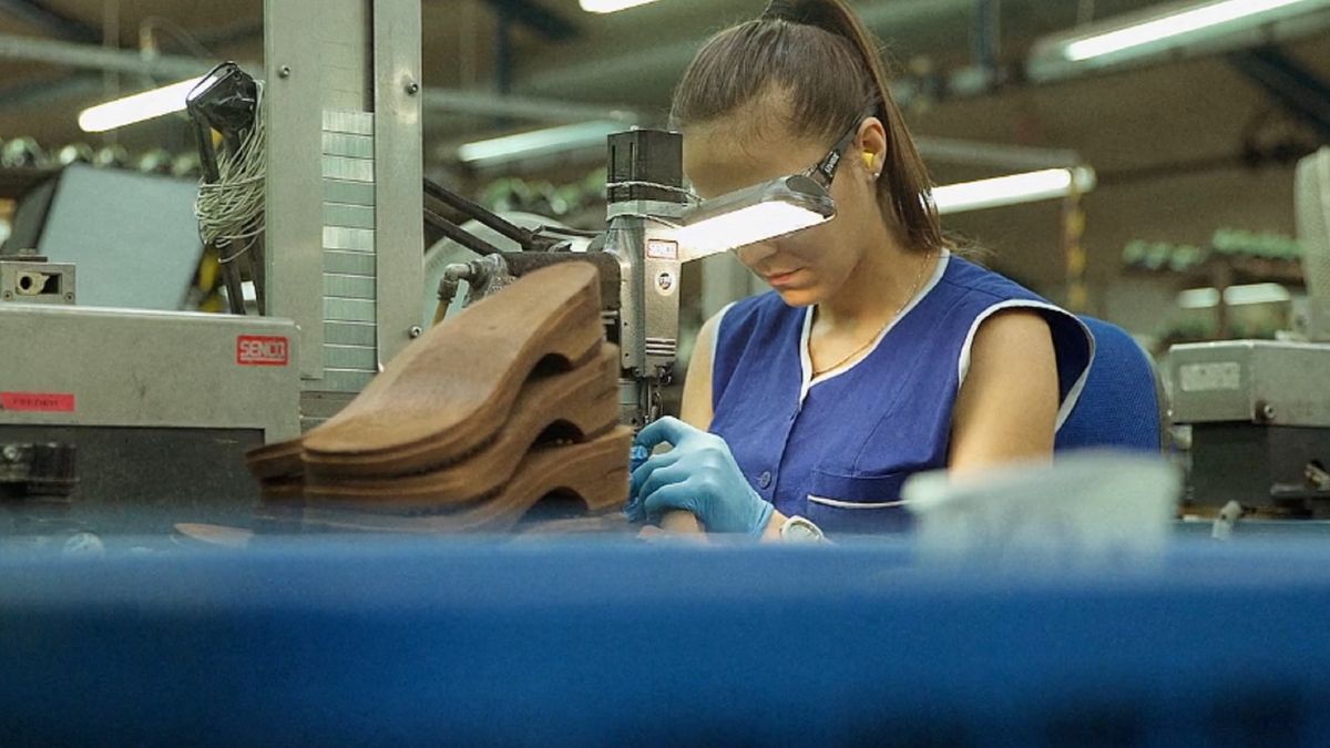 Fabryka Sanita zamknięta z dnia na dzień. Dostawca podeszew może stracić nawet 655 tys. zł