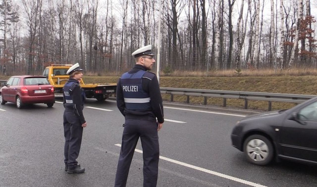 Polak zatrzymany w Niemczech. Oto, co miał w plecaku