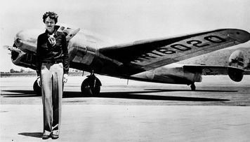 Ostatni lot Amelii Earhart. Co stało się nad Pacyfikiem?