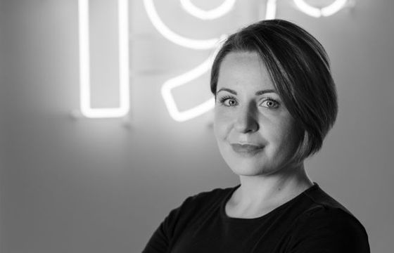 Karolina Niegłos w dziale kreacji agencji 19 Południk