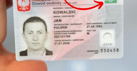 Dziwny symbol na dowodzie osobistym. Co oznacza?