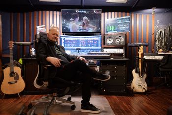 Komponuje muzykę filmową. "Lubię wchodzić do projektu już przy scenariuszu"