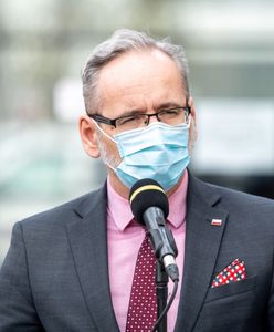 Minister Niedzielski: Średnia zakażeń niższa niż przed III falą