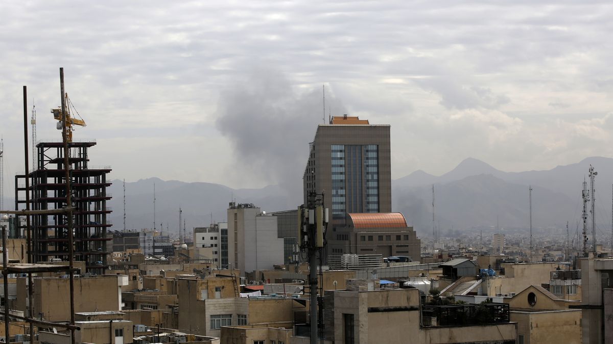 Izrael uderza w Teheran