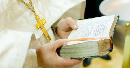 31-latek zmarł na plebanii w Drobinie. Prokuratura ujawnia przyczynę