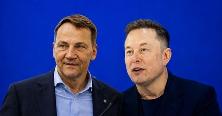 Starlink zmienił plany. Sikorski pisze do Muska