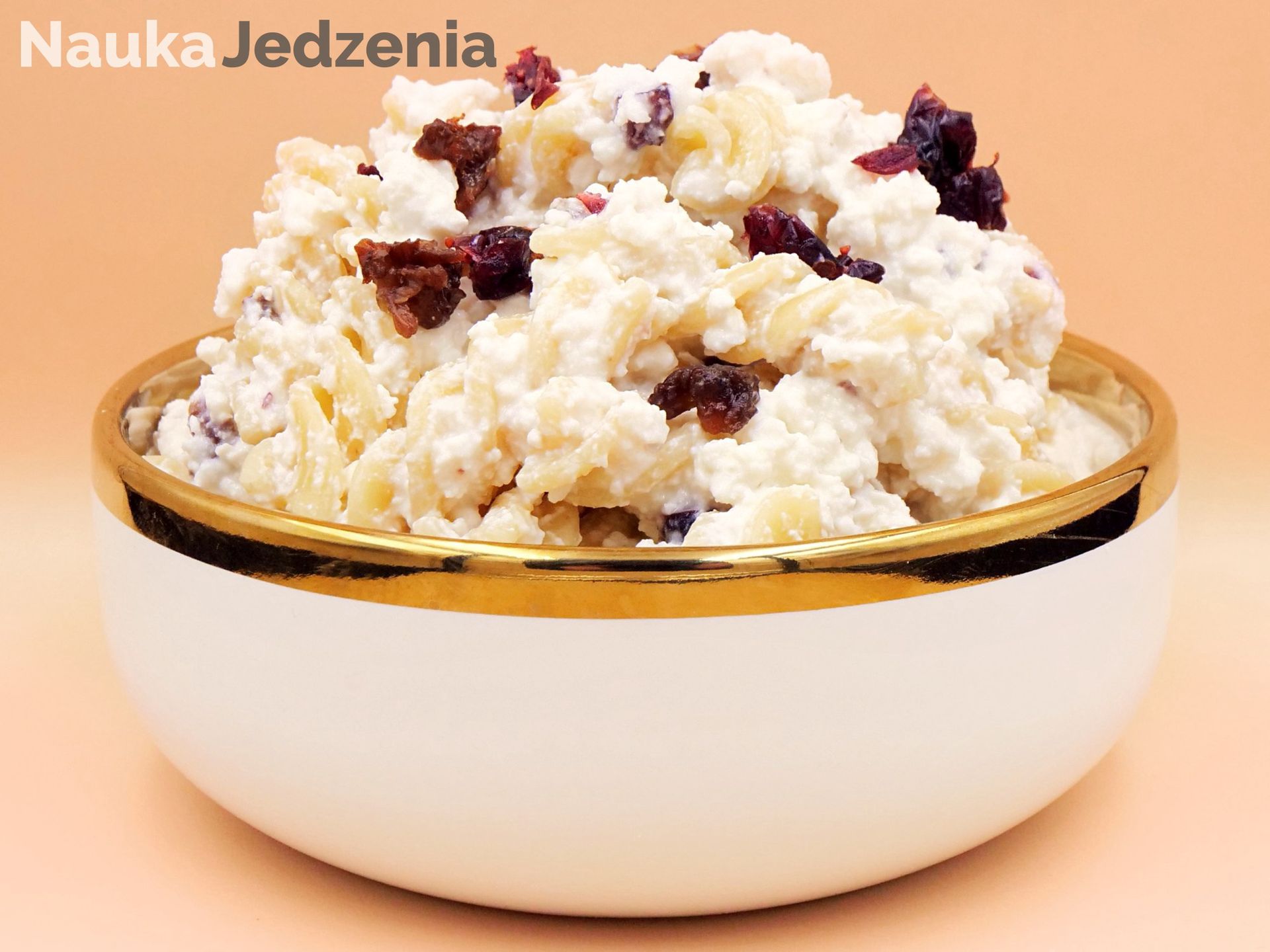 Makaron z twarogiem na słodko