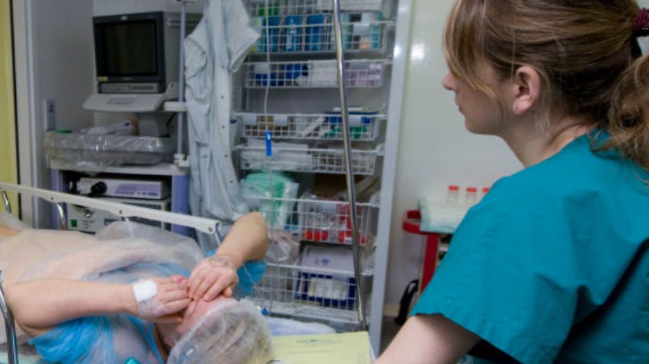 Jak wykonuje się kolonoskopię?