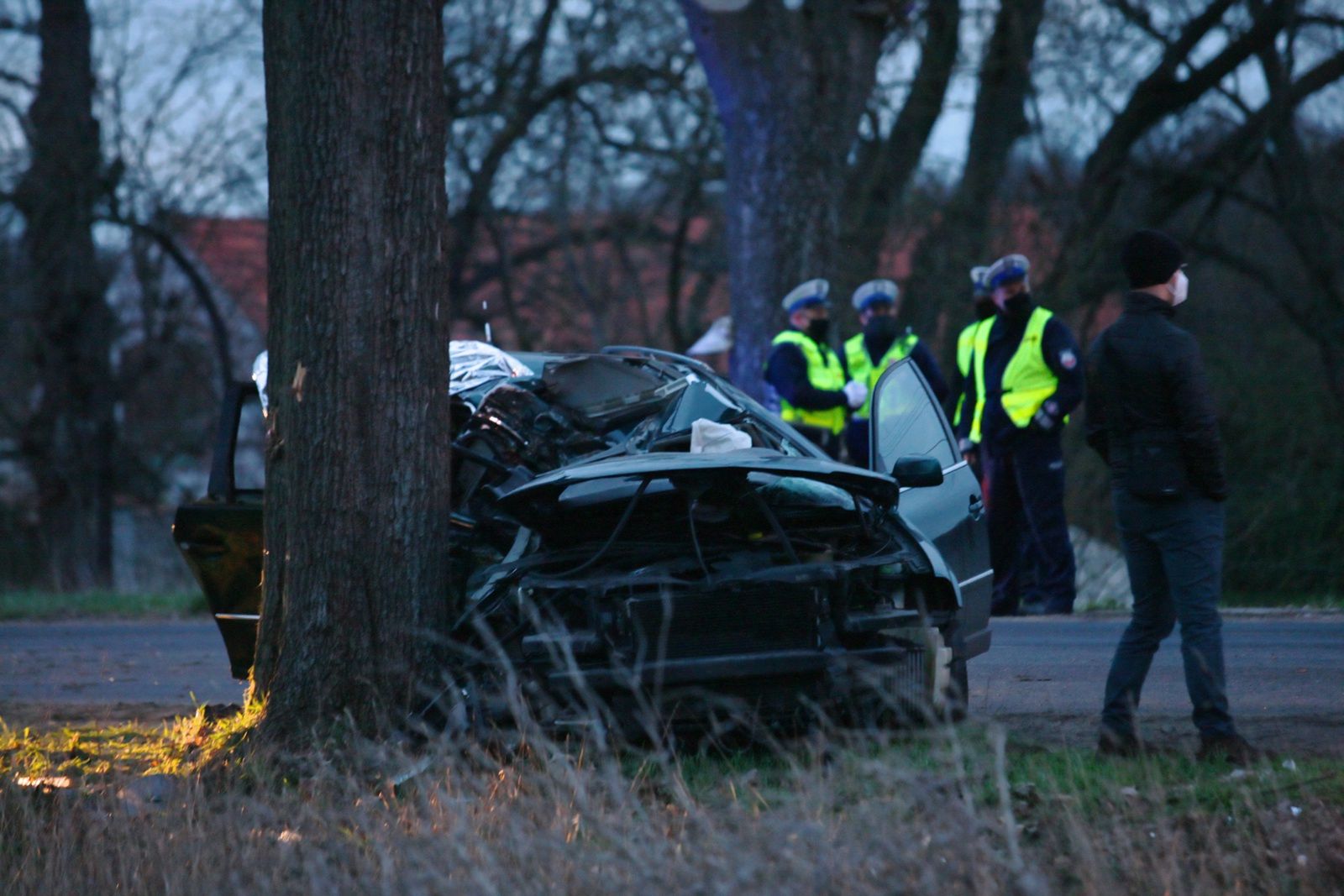 Tragedia na drodze. Nie żyją dwie osoby