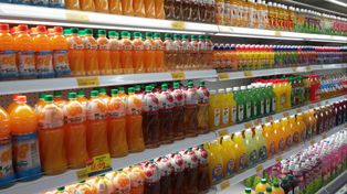 Kolejny znany producent omija system kaucyjny. Przestawił się na kartony