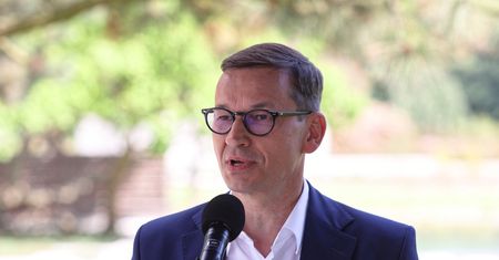 Polska ma problemy z praworządnością? Mateusz Morawiecki mówi o "brzęczącej osie"