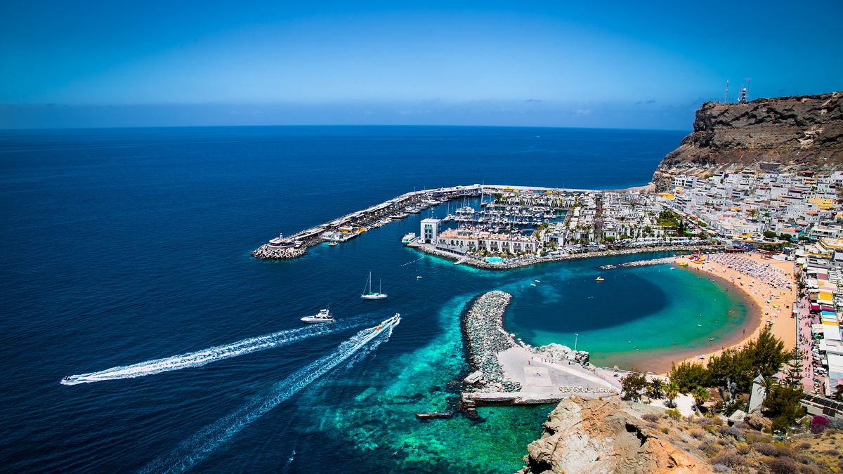 Wyspy Kanaryjskie przyciągają turystów przez cały rok