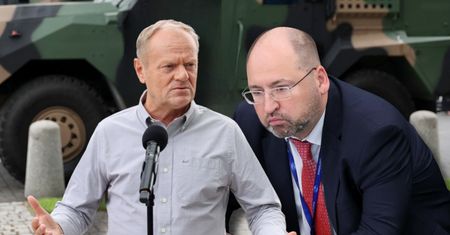 "Tusku, przeproś". Adam Bielan ponownie skrytykował premiera